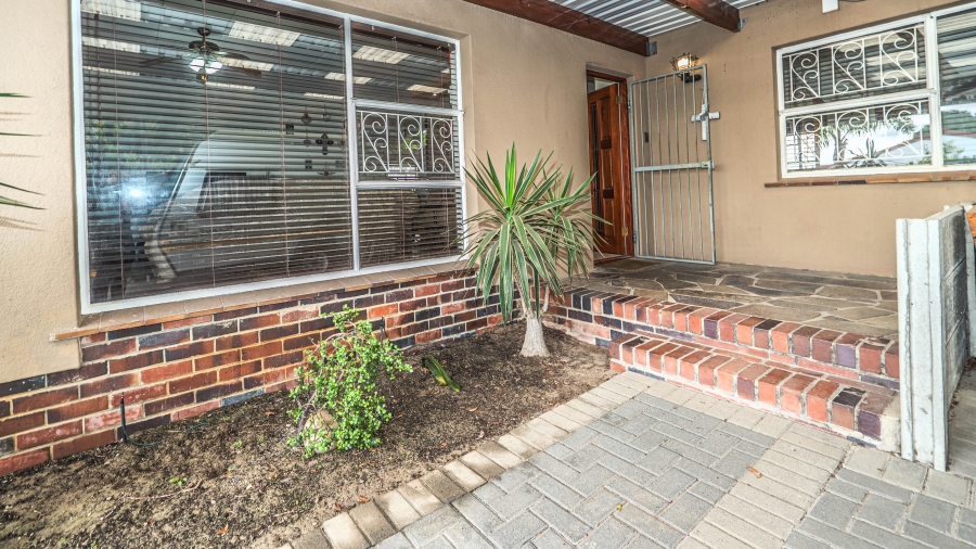3 Bedroom Property for Sale in Protea Heights Western Cape